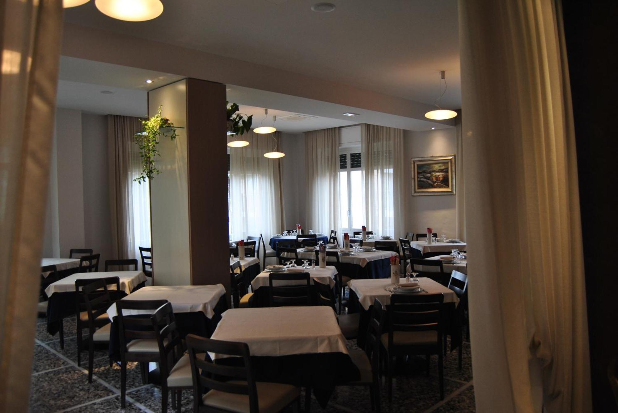 Hotel Villa Mon Toc Stresa Exterior photo